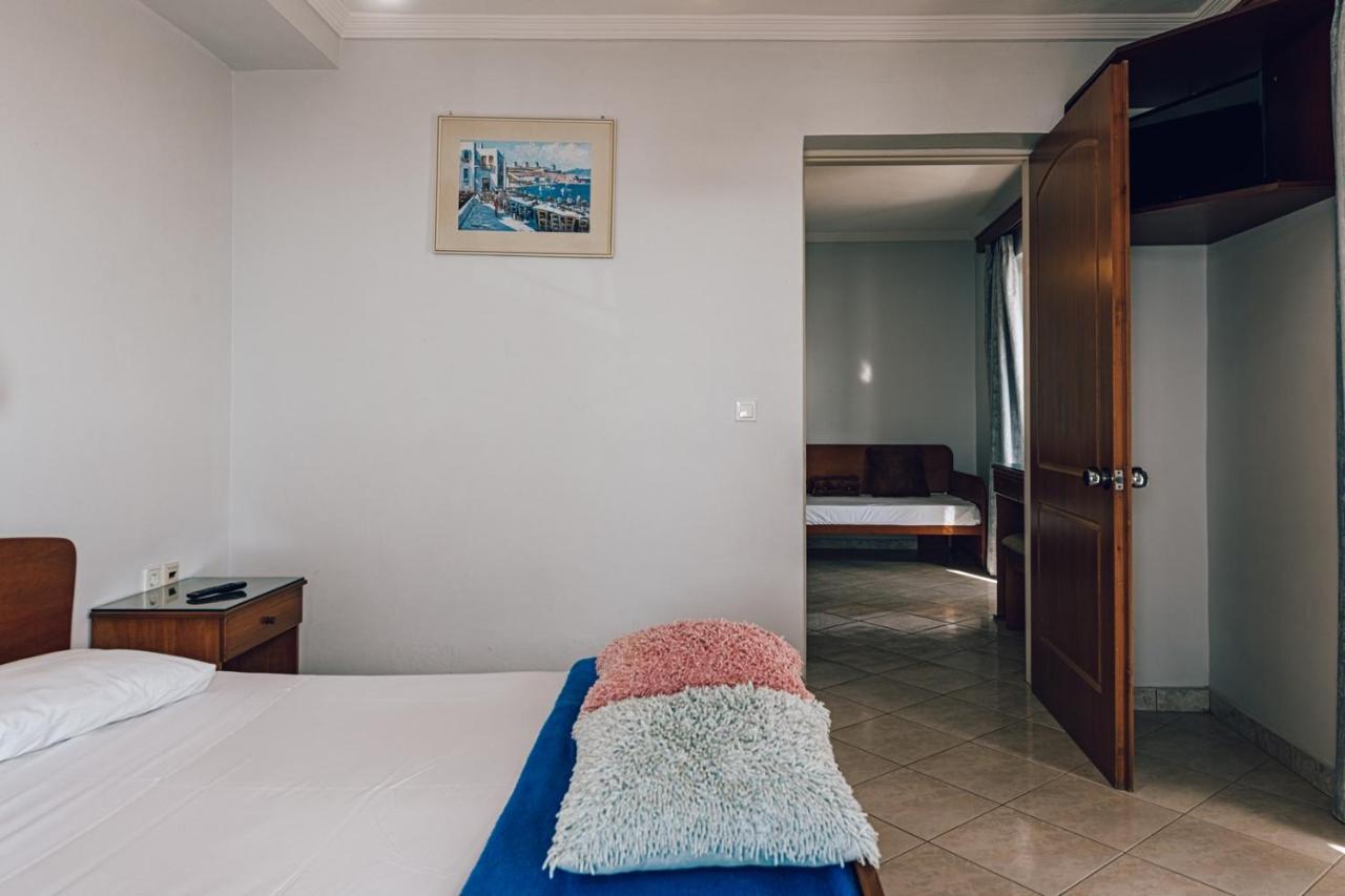 Bluewaves Apart otel Laganas Dış mekan fotoğraf